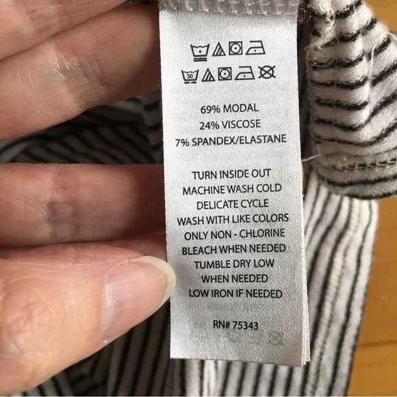 Rachel Zoe Striped Tee, White, Black, Size M - Picture 8 of 14